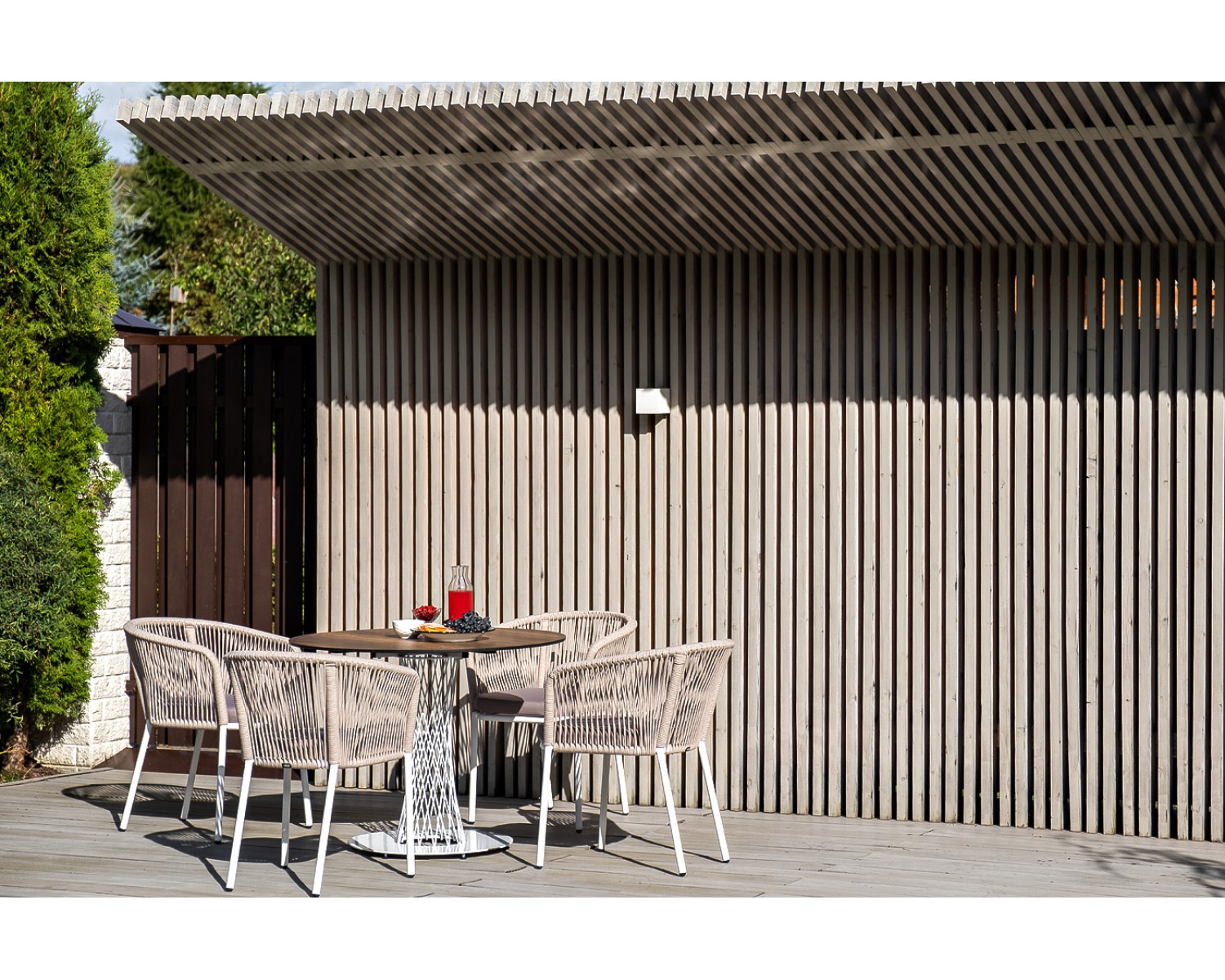 "Диего" обеденная группа на 4 персоны, круглый стол "дуб", цвет бежевый