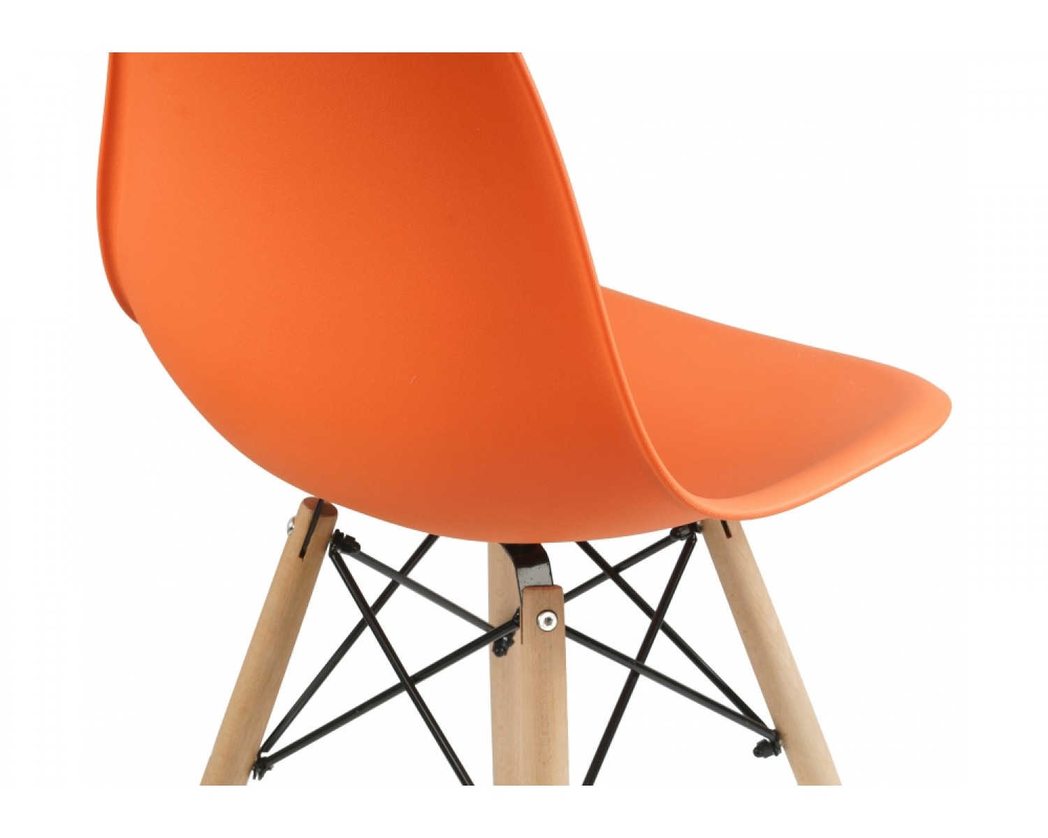 Пластиковый стул Eames PC-015 orange