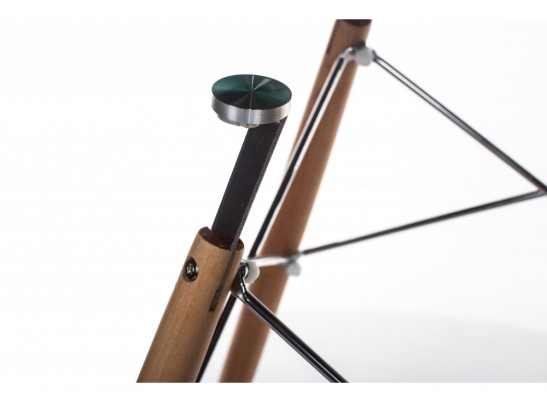 Стол Eames PT-151 80