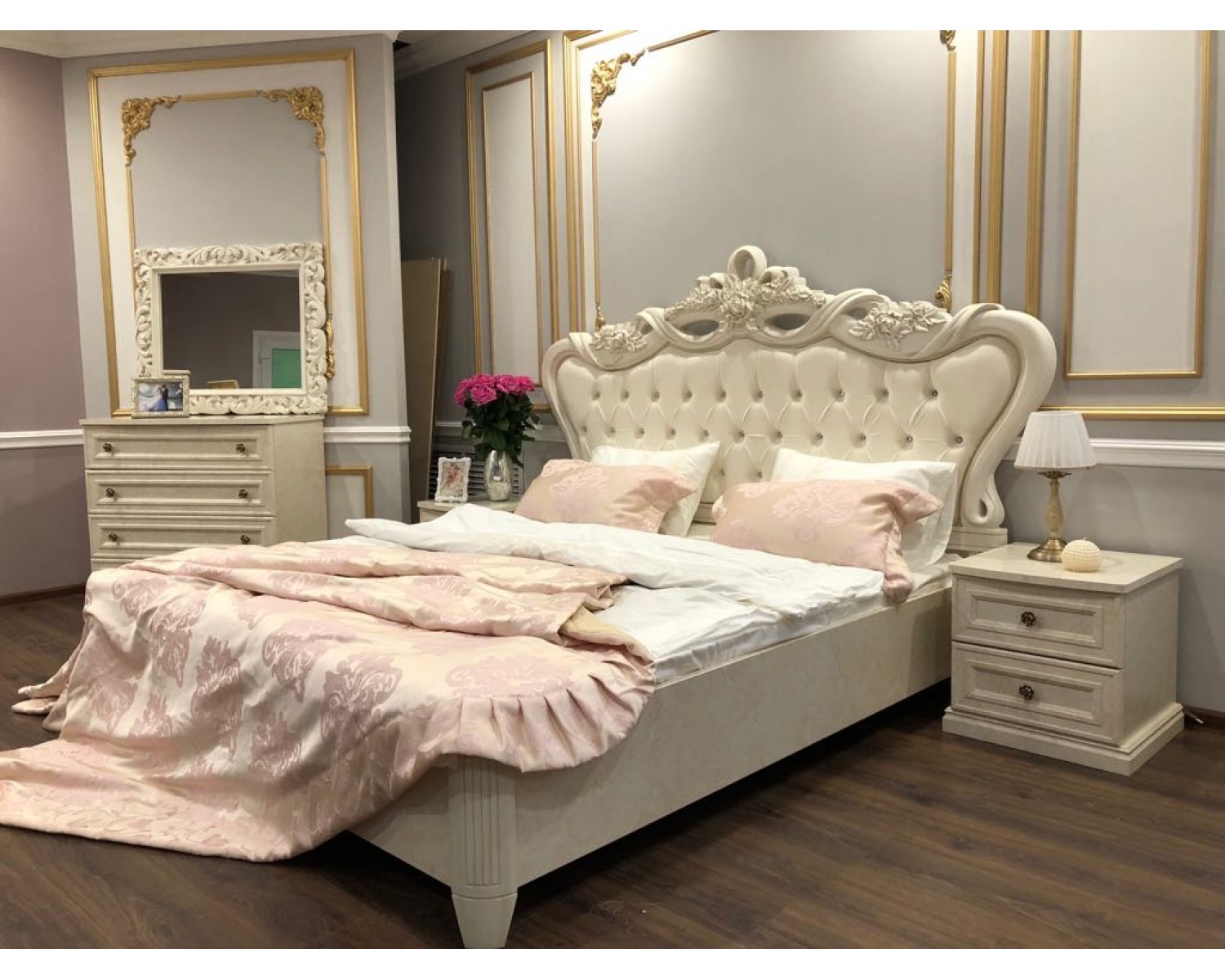 Кровать с мягким изголовьем "Афина" крем корень