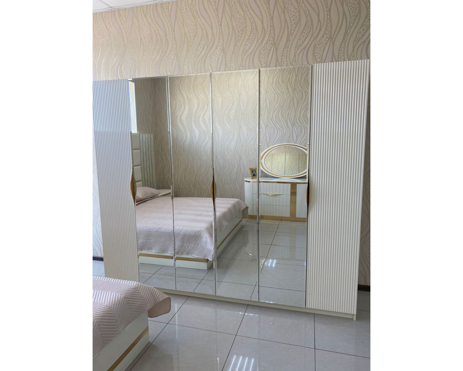Спальня "Ницца Luxury" (6ти ств. кровать,ламели) мокко/крем