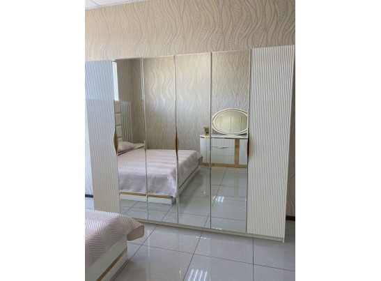 Спальня "Ницца Luxury" (6ти ств. кровать,ламели) мокко/крем