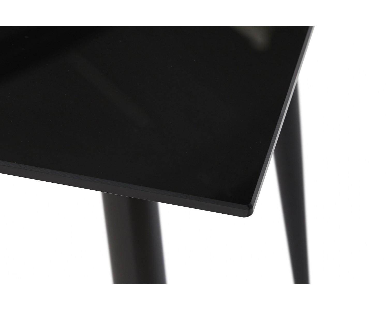 Стол обеденный DT623