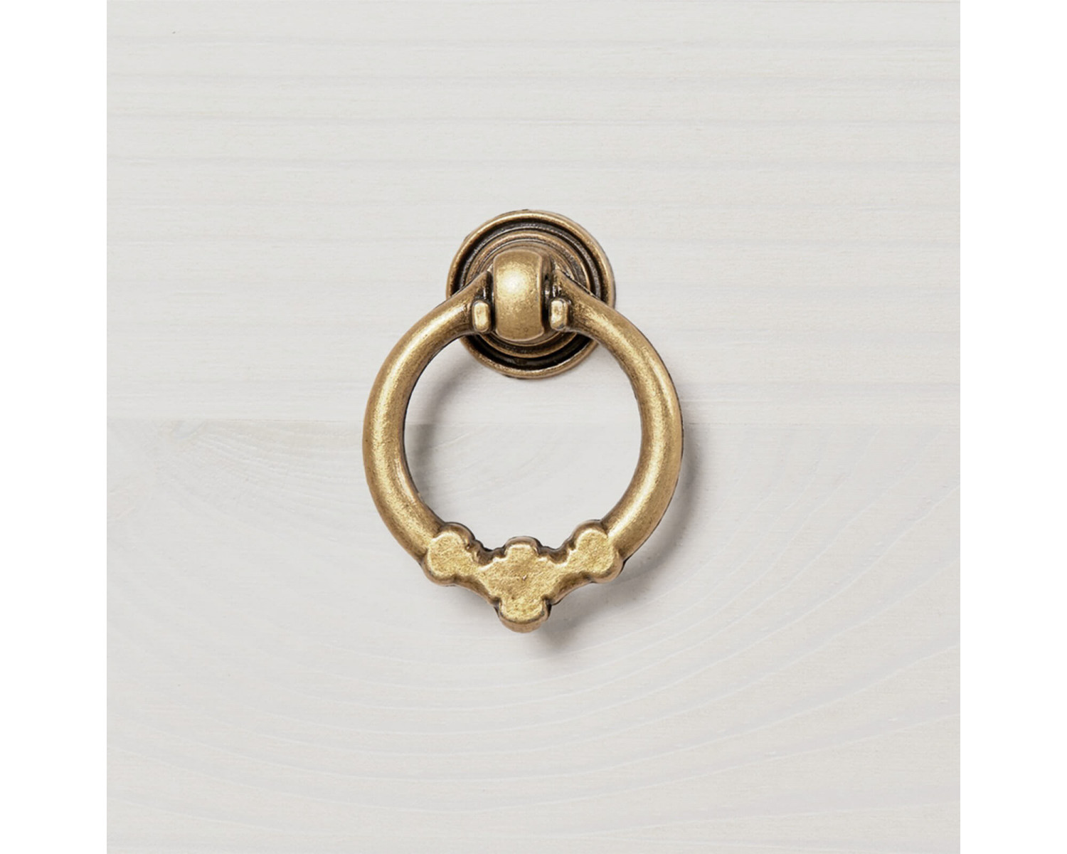Шкаф