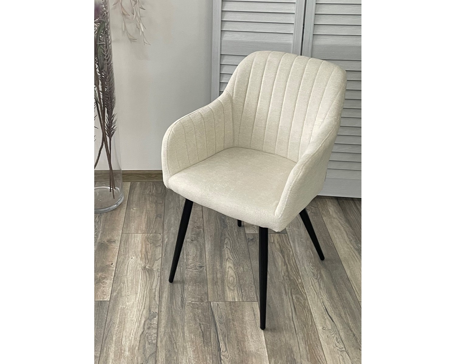 Стул BRANDY WZ2042-01 молочный фактурный велюр / черный каркас