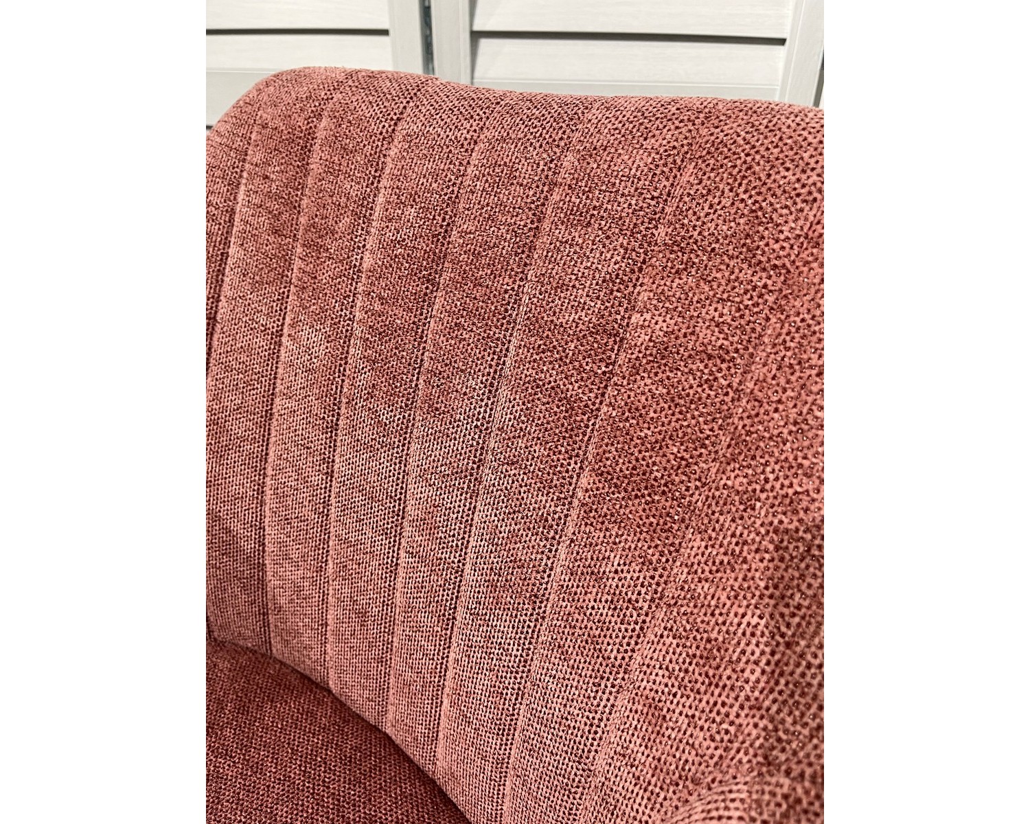 Стул BRANDY WZ2042-11 брусничный фактурный велюр/ черный каркас