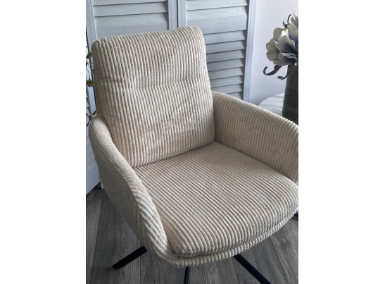 Стул DAREM Белый вельвет Davis lincoln-03n / черный каркас, ®DISAUR