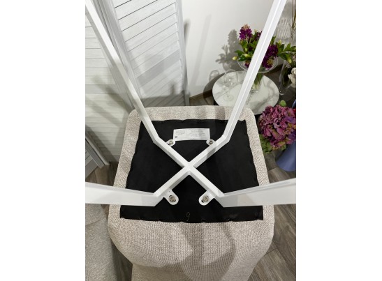 Стул ELVIS WZ2042-02 светло-бежевый фактурный велюр / черный каркас 