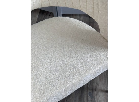 Стул SNUG 3018-01 белый, шенилл / черный каркас, ®DISAUR