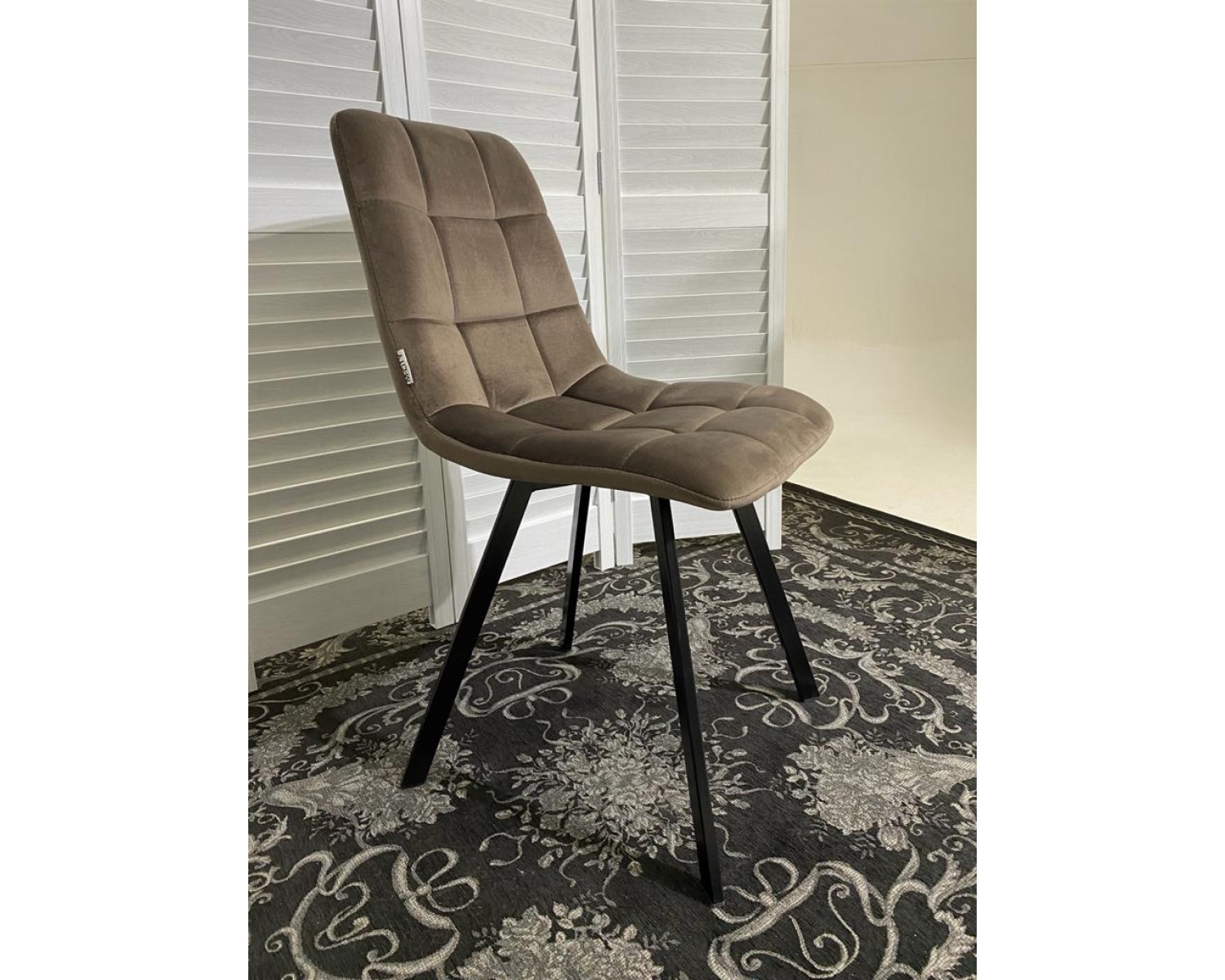 Стул CHILLI SQUARE BLUVEL-38 LATTE, велюр